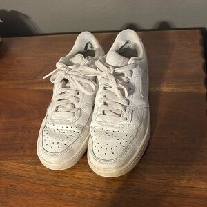 Nike Court Vision Low Triple White Sneaker Size 7 Well Loved